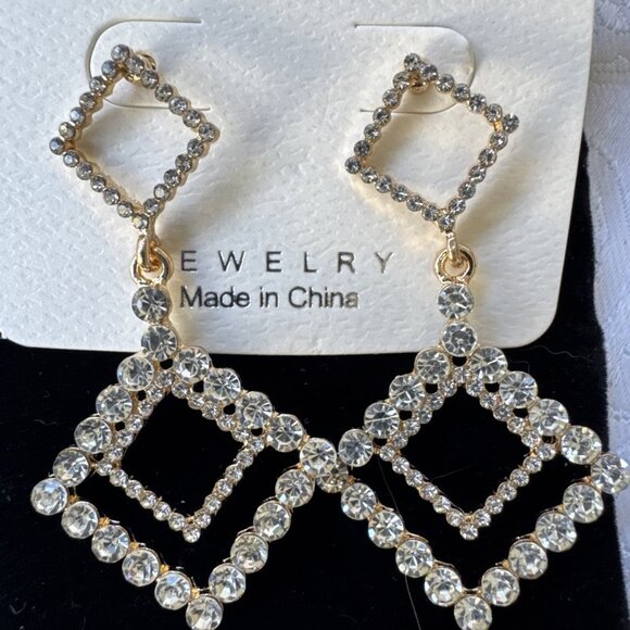 Mint Rhinestone Gold Dangle Drop CZ Triangles Earrings NEW - Picture 1 of 12